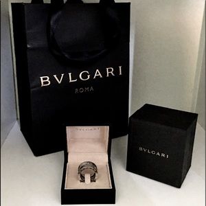 BVLGARI RING SIZE 8 (US)